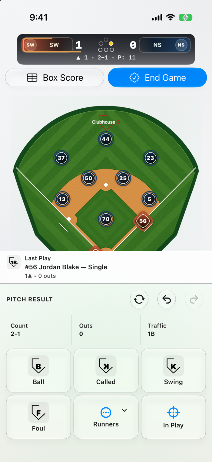 ClubhouseIQ baseball scoring controls in light mode on iPhone